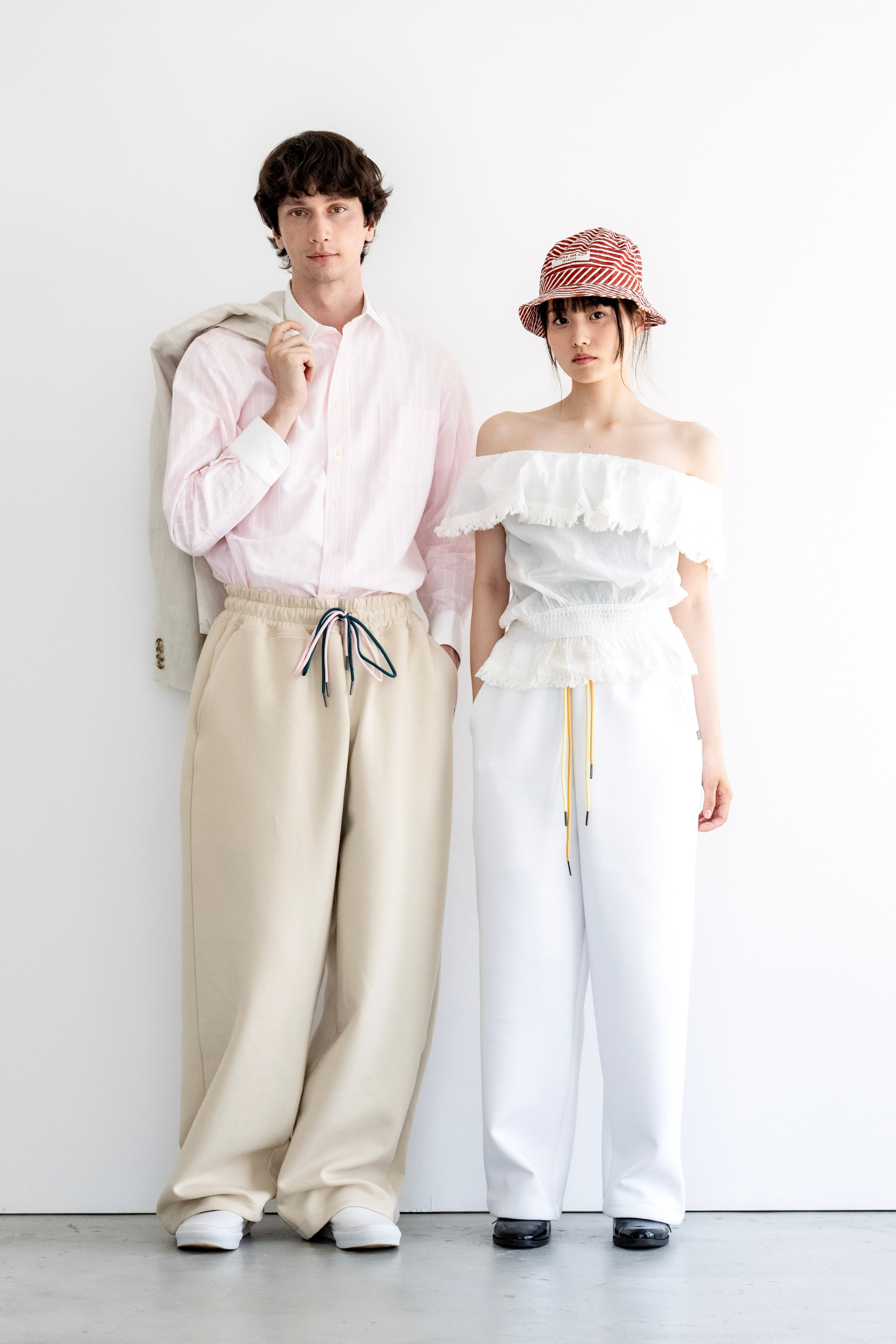 ワイドパンツ