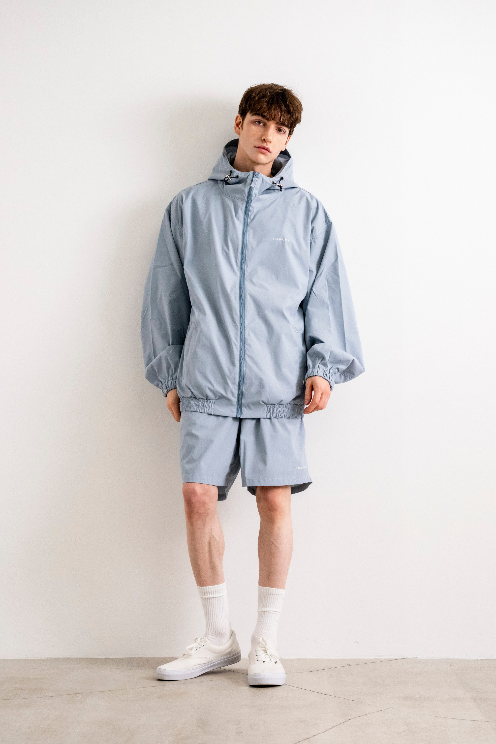 ジップフーディー(シャカシャカ)