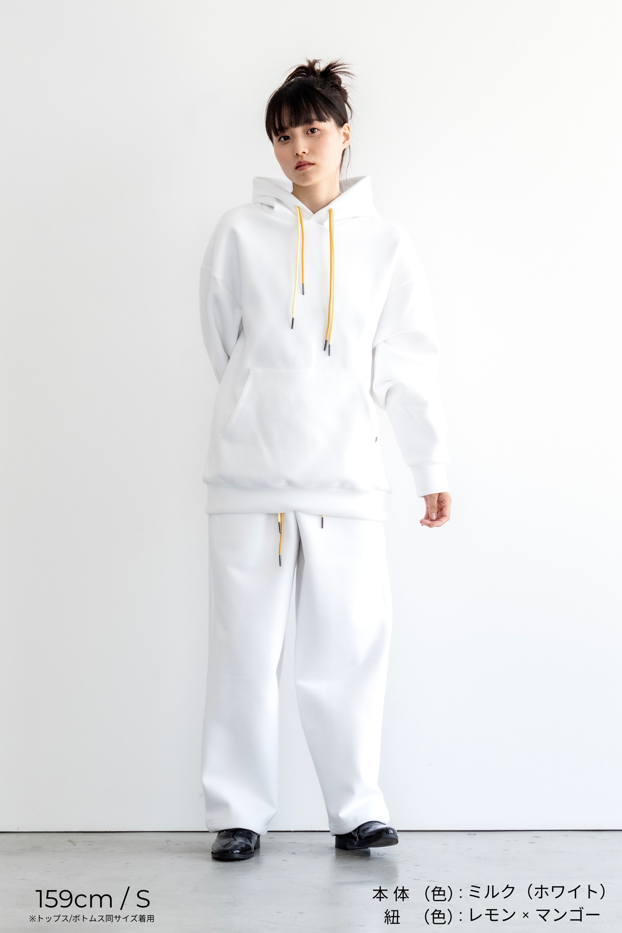 オーバーサイズフーディー