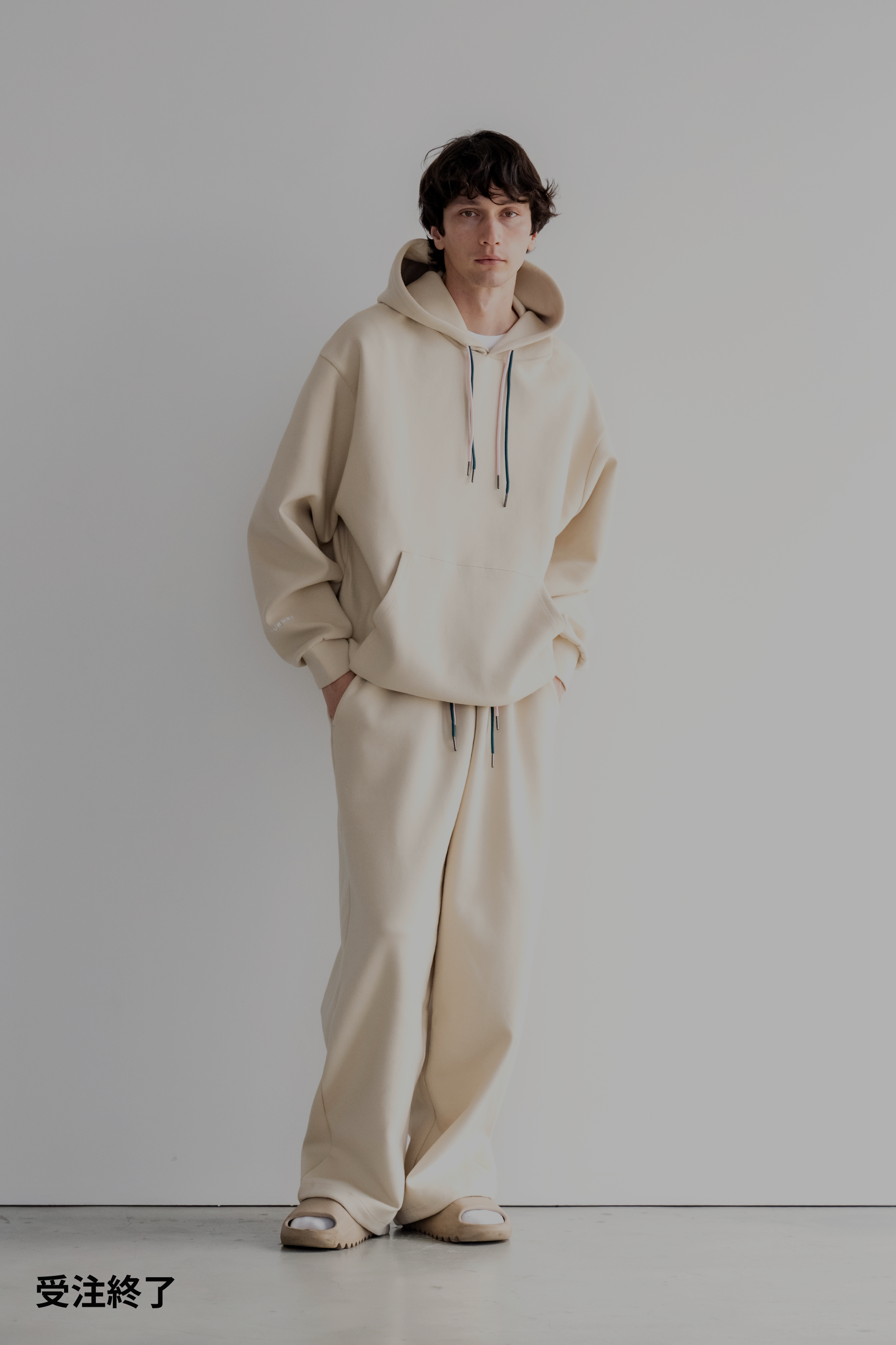 【セット】オーバーサイズフーディー&ワイドパンツ