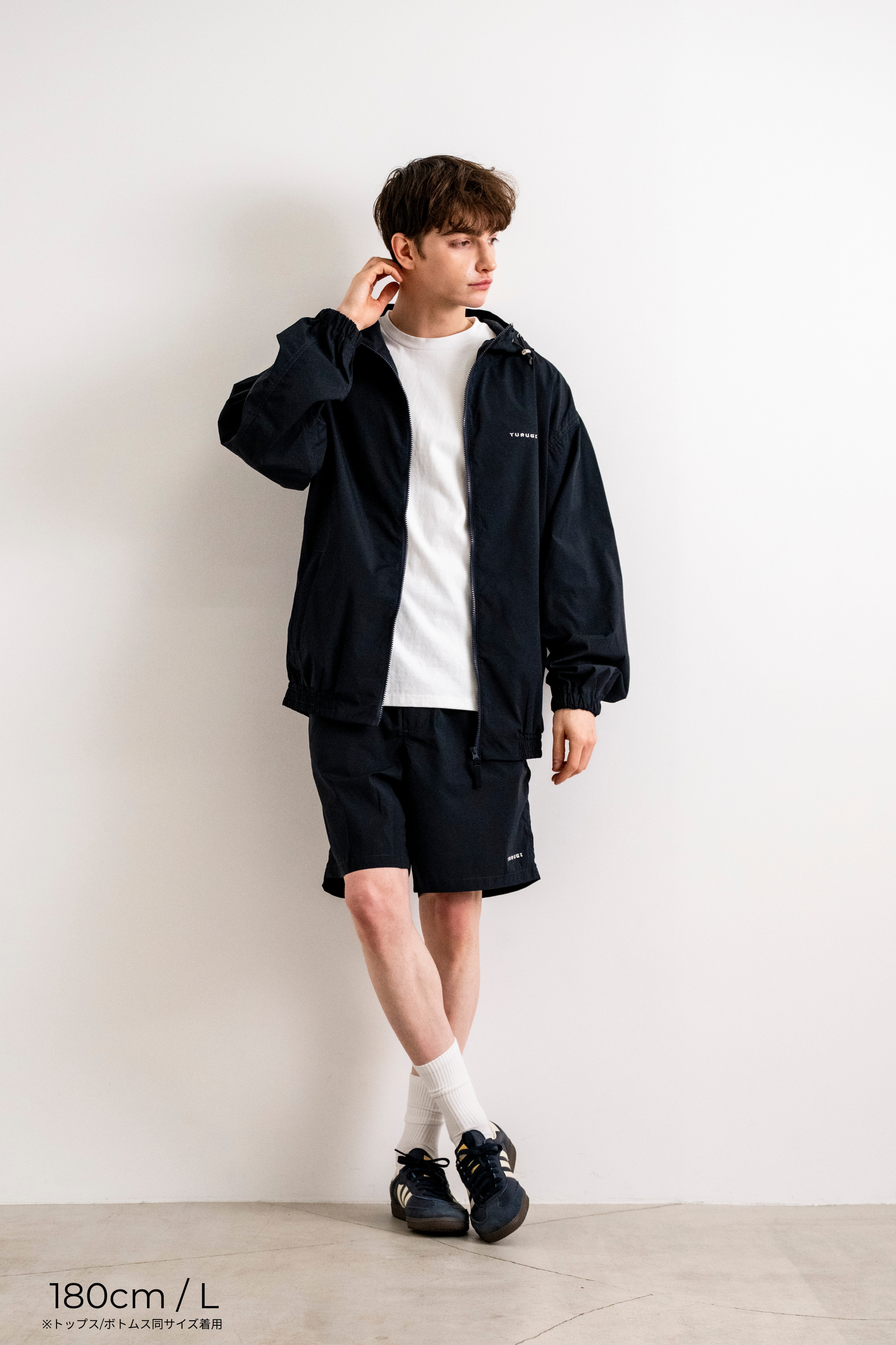 ジップフーディー(シャカシャカ)