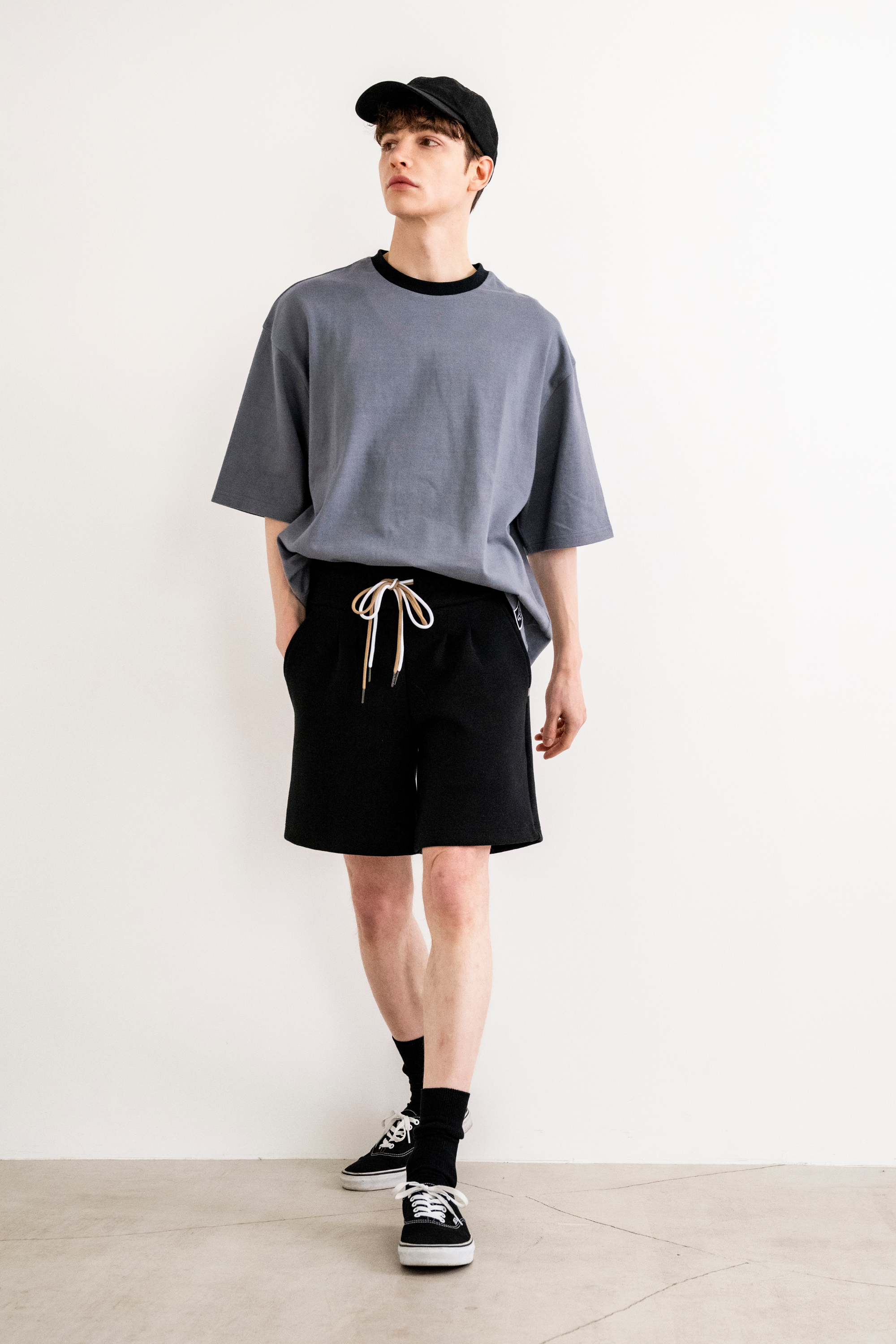 ハーフパンツ