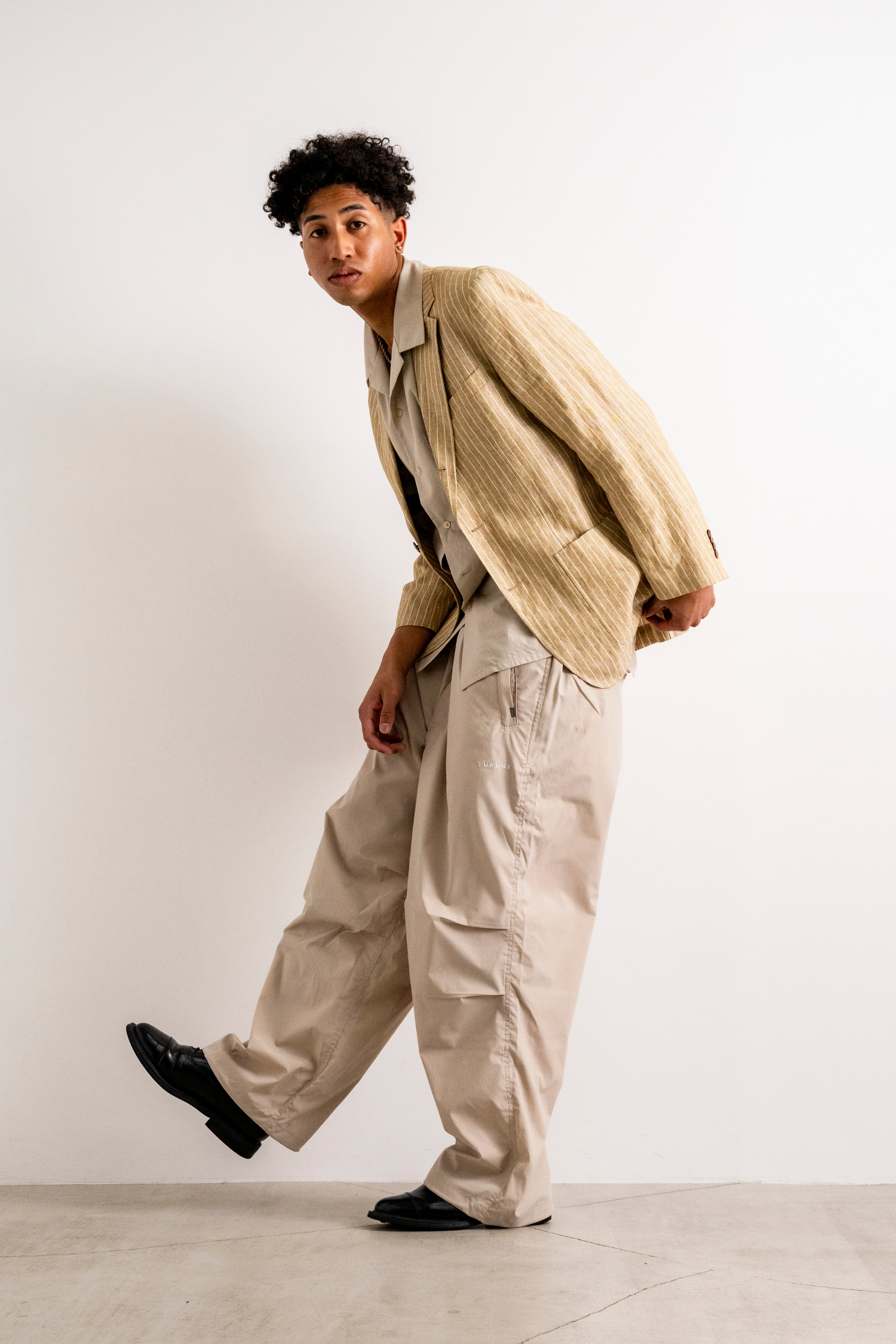 ロングパンツ（シャカシャカ）
